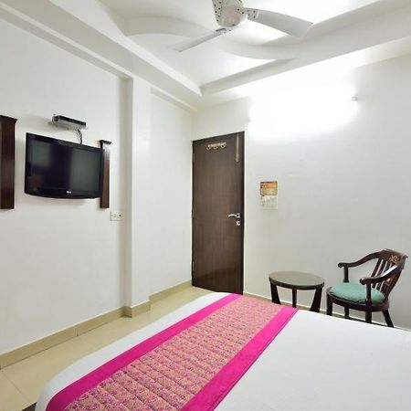 Hotel Sai International New Delhi Ngoại thất bức ảnh