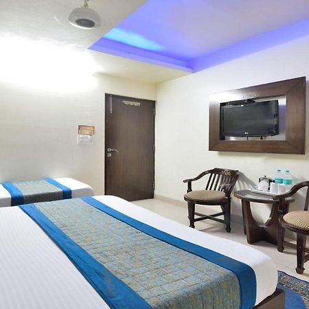 Hotel Sai International New Delhi Ngoại thất bức ảnh